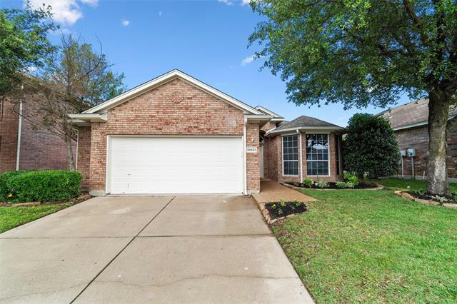 10621 FOOTHILL DR, FORT WORTH, TX 76131, photo 1 of 40