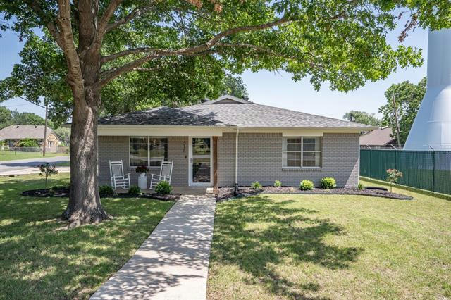 316 W 3RD ST, JUSTIN, TX 76247, photo 1 of 40