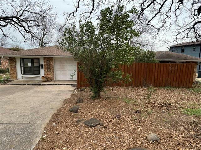 305 DICKEY DR, EULESS, TX 76040, photo 1 of 21