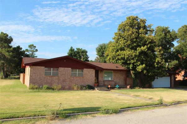 110 M ST, MUNDAY, TX 76371 - Image 1