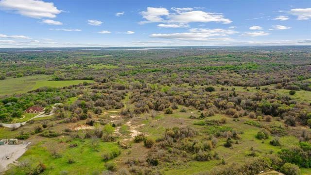 725 S RENO RD, RENO, TX 76082, photo 5 of 40