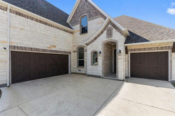 617 SINGING WATER DR, ROCKWALL, TX 75087, photo 4 of 39