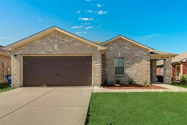 1660 CROWN POINT DR, FRISCO, TX 75036, photo 1 of 24