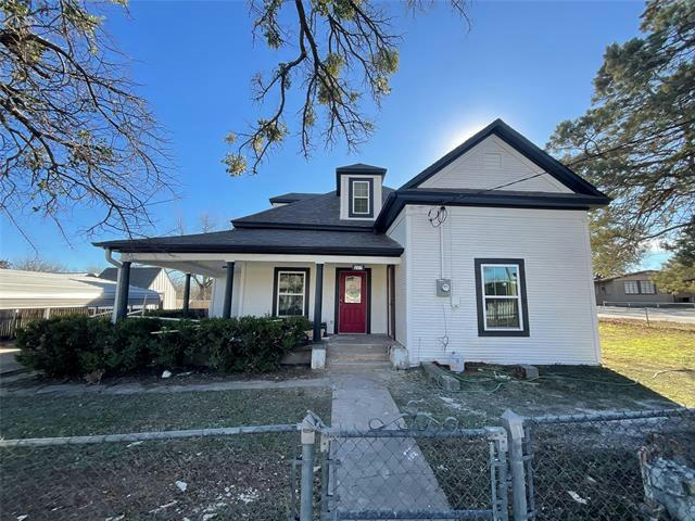 207 COLLEGE ST, CHICO, TX 76431, photo 1 of 18