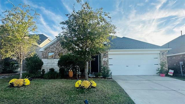 5645 DURST LN, FORNEY, TX 75126, photo 2 of 23