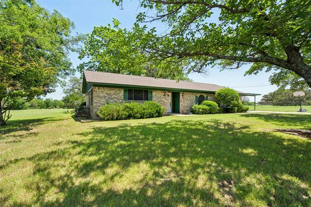 911 HOLMES DR, GRANBURY, TX 76048, photo 1 of 35