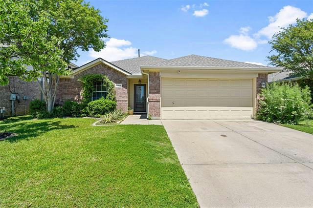 10305 LAKE PARK DR, FORT WORTH, TX 76053, photo 1 of 39