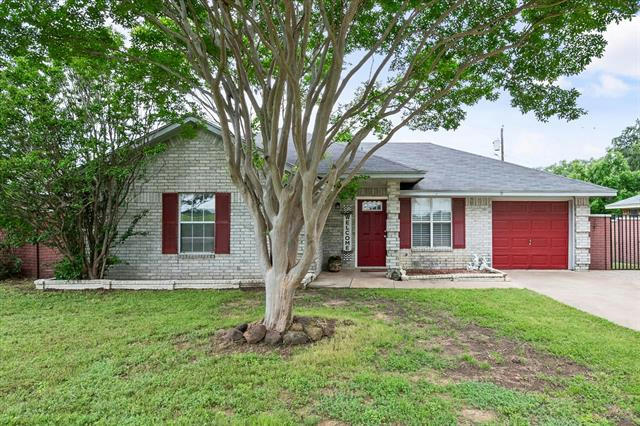 528 S OLD MANSFIELD RD, KEENE, TX 76059, photo 1 of 10