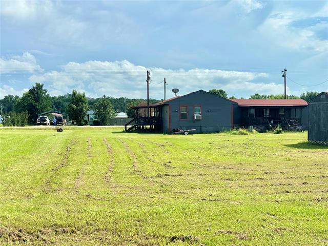 316 HOLIDAY VILLAGE DR, QUITMAN, TX 75783, photo 1 of 11